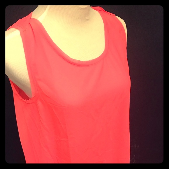Hitting 😎Hot pink C. Luce tank - Picture 1 of 2